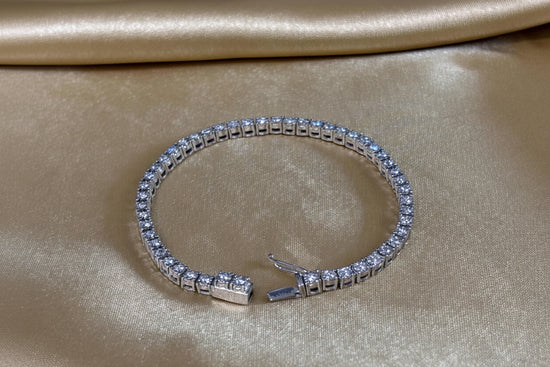 Moissanite Tennis Bracelet for Women, White Gold Plated CZ Bracelet, 4MM Round Stones, Dainty Sparkly Jewelry Gift, Adjustable 7 Inch