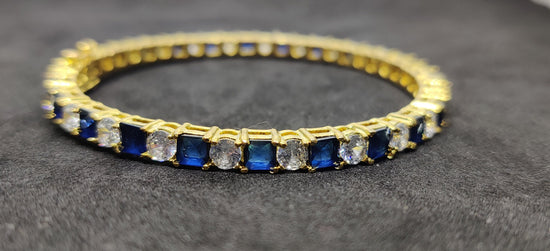 Diamond Bangle/Sapphire Diamond Diamond Kada/Cubic Zirconium Bangle/Gemstone Bangle/Statement Jewelry/Cz Bangle/Indian Bangle