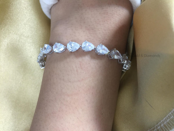 Pear Cut Tennis Bracelet For Women • Anniversary Gift for Her • Timeless Teardrop East-West Pear Lab Grown Diamond Tennis Bracelet 5-10 Inch