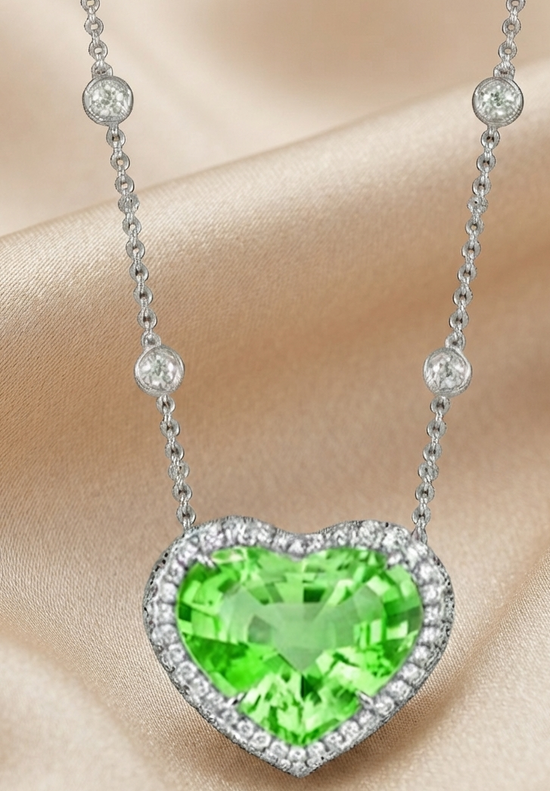 EMERALD HEART SHAPE Sterling Silver Necklace,Emerald Pendant,Silver Heart Pendant,Heart Necklace,Diamond heart pendant,Valentine Gift Her