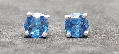 DIAMOND STUDS, TINY Stud Earring, Tiny Trendy Modern Sterling Silver Delicate Stud Earring, Blue Sapphire Stud Earring, Mothr's Day Gift